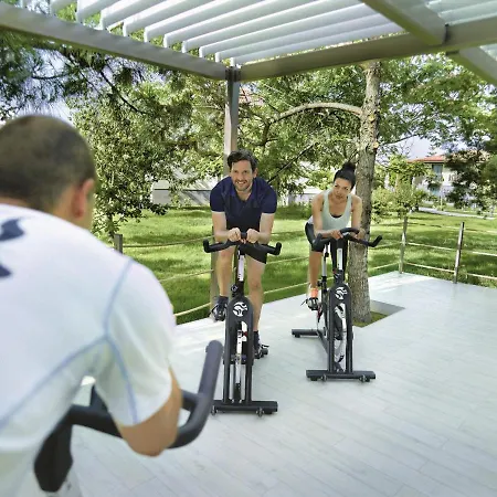 Tui Blue Palm Garden 4* シダ