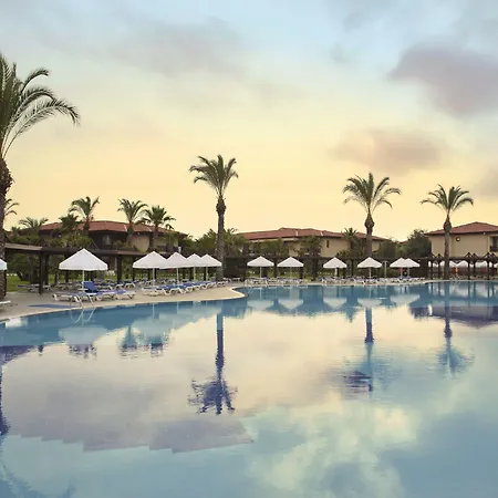 Tui Blue Palm Garden 4* シダ