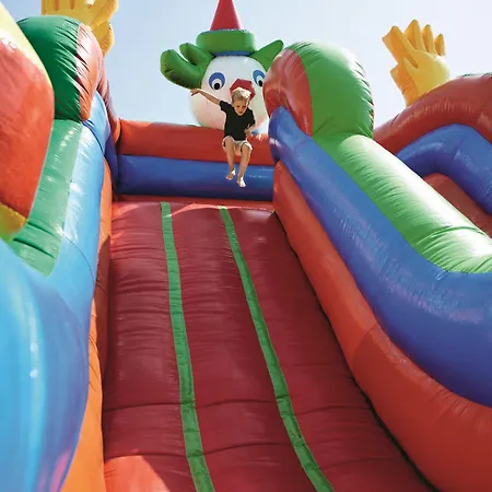 Tui Blue Palm Garden 4* シダ