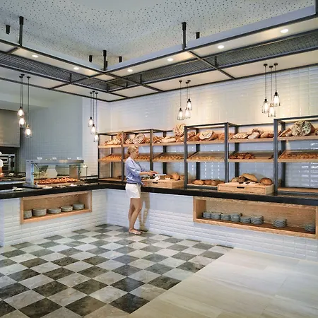 Tui Blue Palm Garden 4* シダ